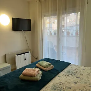 Comode Al Bell Mig De , Gerona España